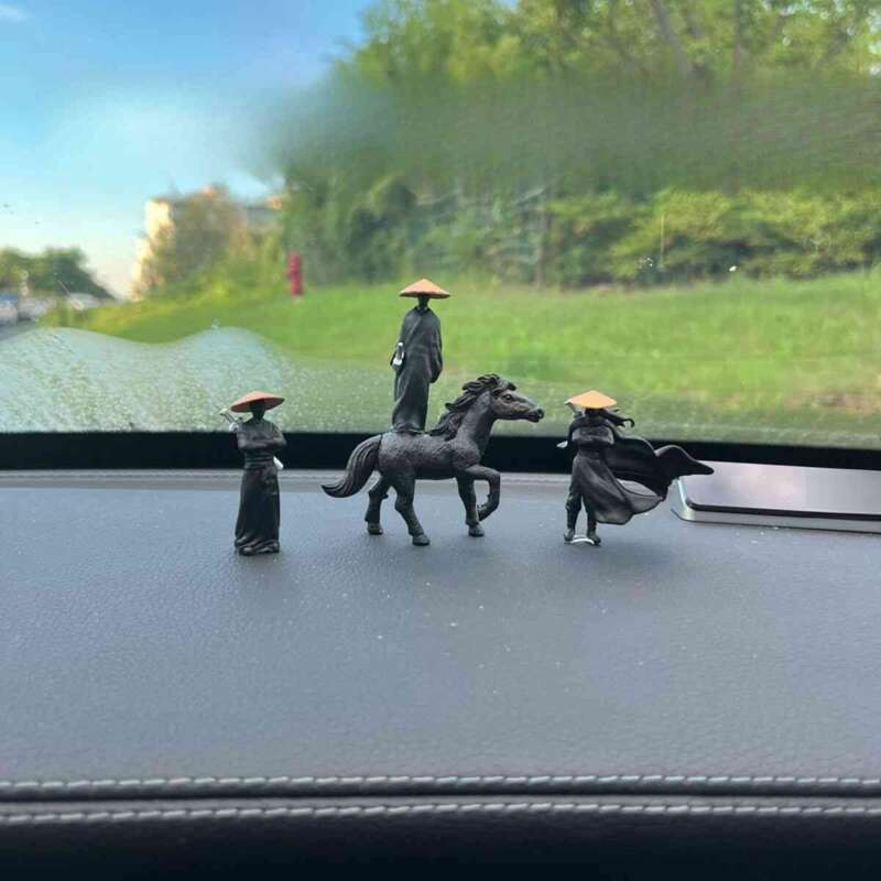 Hanjiang Lonely Shadow Style Xiake Ornament Jianghu Ancient Swordsman Center Console Display Car Decoration_voghion.com