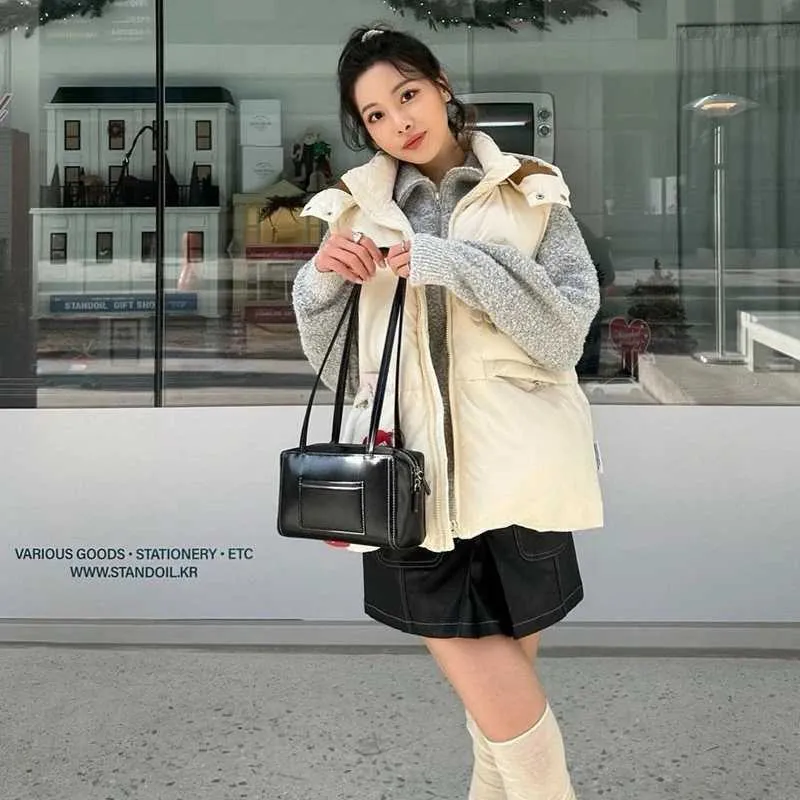Koreanskt mode Axelväska Bärbar Liten Nisch Fyrkantig Armhåla Dam Stor Kapacitet Söt Studentväska Pendlare ClutchC241031_voghion.com