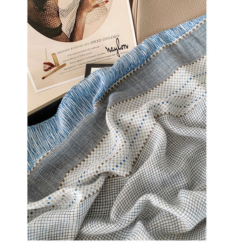 Nieuwe geruite sjaal voor dames (2025) in combinatie met overhemd, kamer met airconditioning, grote vierkante zijden sjaal, veelzijdig voor op kantoor_voghion.com