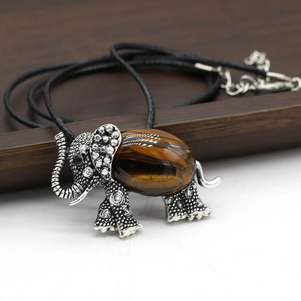 Collana con ciondolo elefante vintage per donna con gemme_voghion.com