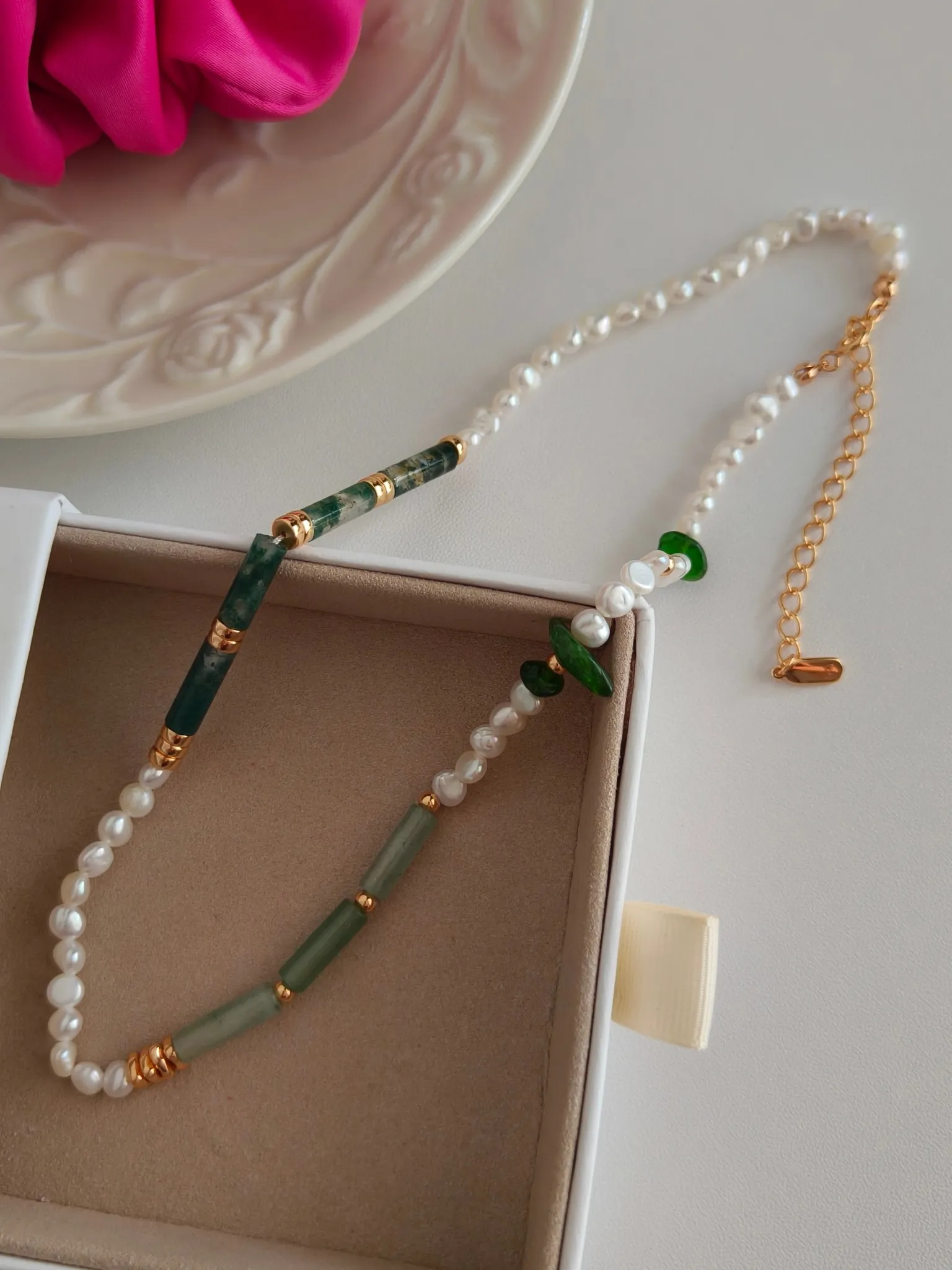 Layered Natural Pearl Agate Necklace Silver Plated Gold Finish_voghion.com
