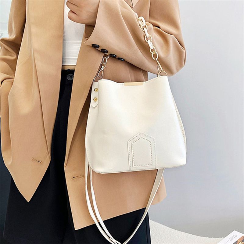 Retro Mode Einfache Nieuwe Textuur Grote Kapazität Dames Kette Tragbare Messenger Bucket Bag_voghion.com