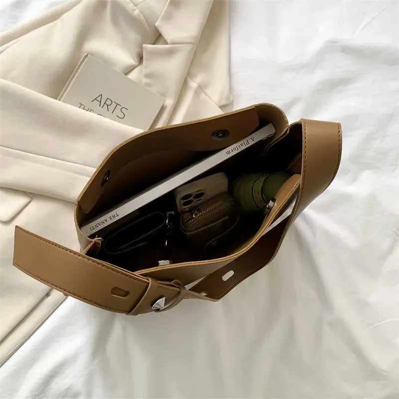 Sac à main et portefeuille en cuir tendance 2024 pour femme, simple, grande capacité, bandoulière, Y241011_voghion.com