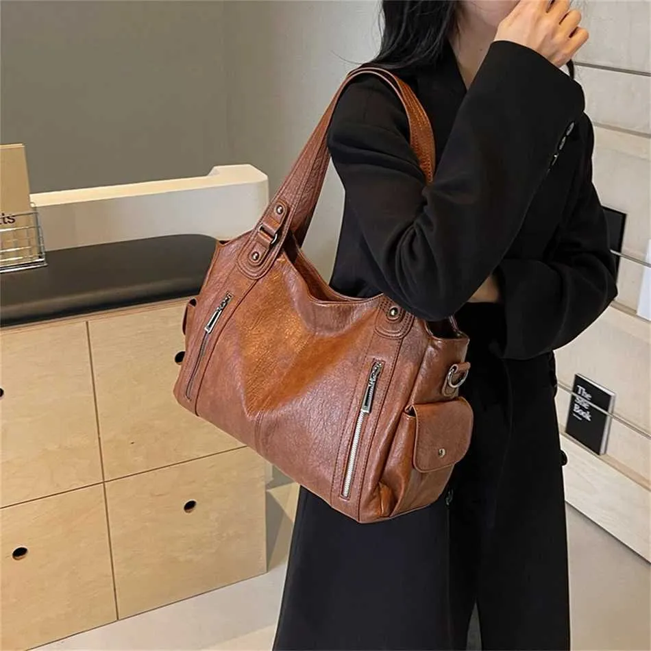 Women's Large Shoulder Bag Two Layer Soft Leather Retro Handbag_voghion.com