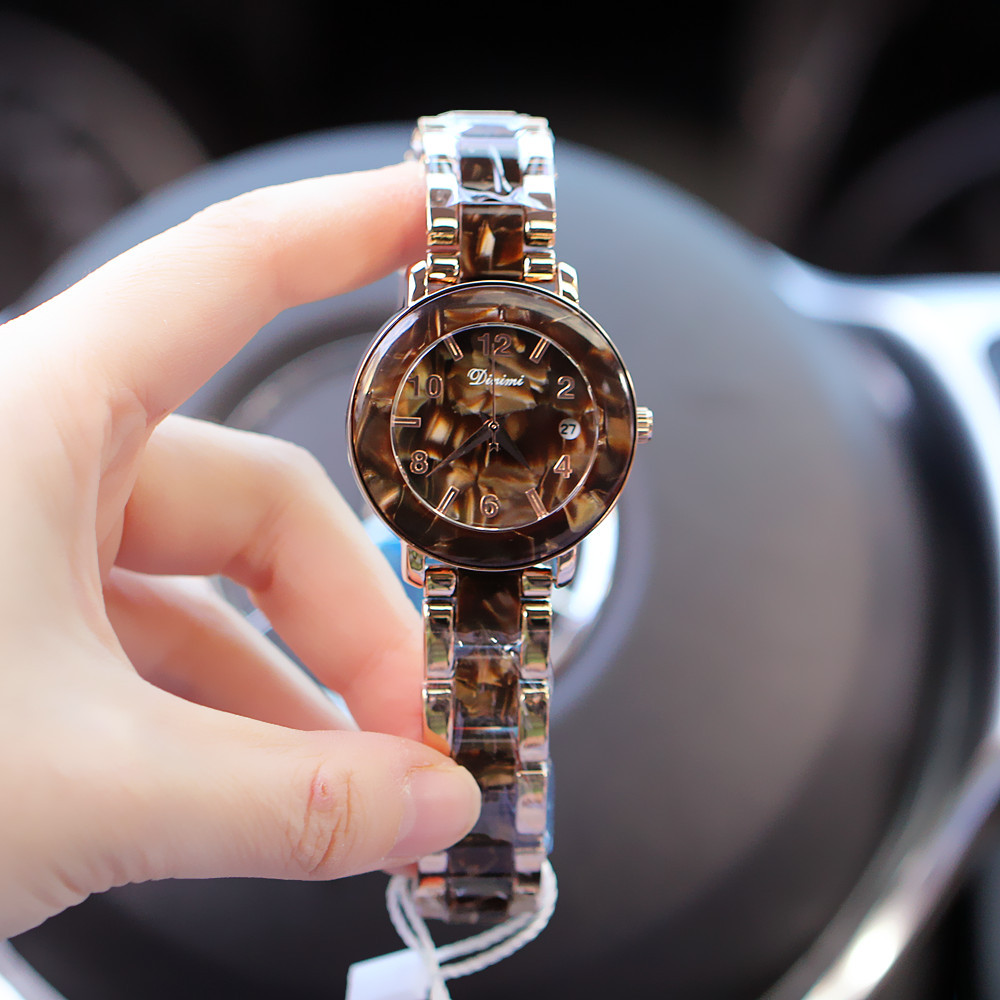 Modische neue Damen-Zeiger-Stil Nische digitale Version mit Kalender Quarz wasserdichte Uhr für Frauen_voghion.com