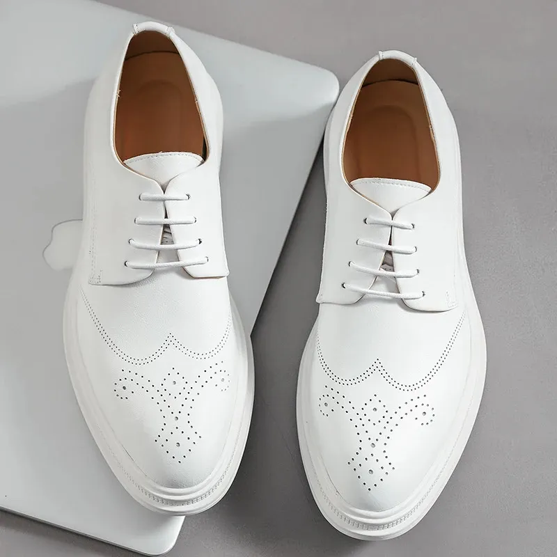 New Men British Gentleman Fashion White Formal Brogues Shoes Male Dress Wedding Prom Homecoming Sapato Social Mascuo_voghion.com