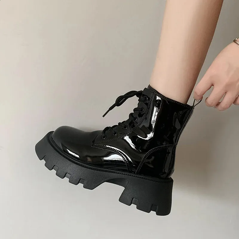 Patent Leather Platform Ankle Boots For Women Motorcycle Style_voghion.com