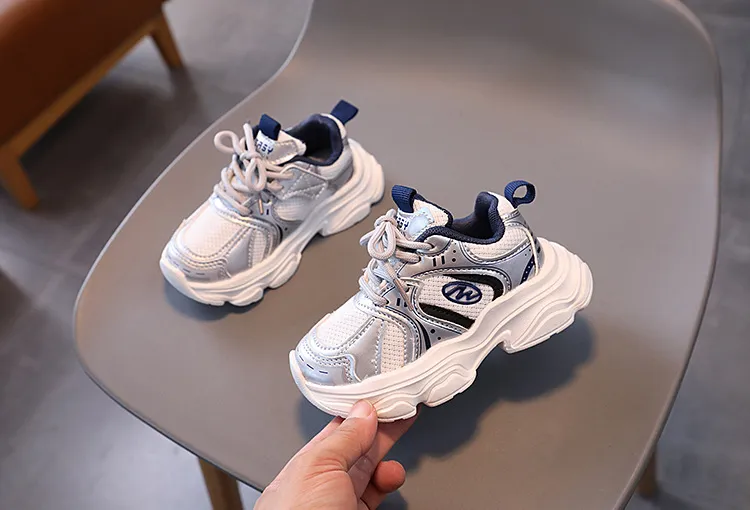 2025 Neue Kleinkind-Sneaker für Jungen und Mädchen im Freien aus Mesh, leichte Kindersportschuhe, rutschfeste Kinder-Turnschuhe_voghion.com