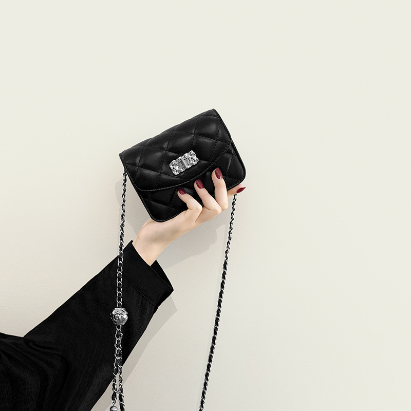 Hochwertiger Trend für Frauen in diesem Jahr, Nischen-Internet-Promi, High-End-Textur, vielseitige Mini-Crossbody-Kette_voghion.com