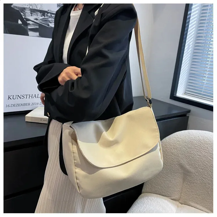 Solid Color Crossbody Simple Ladies Shoulder Waterproof Nylon WomenS Handbags Fashion Messenger Bag Women 240827_voghion.com