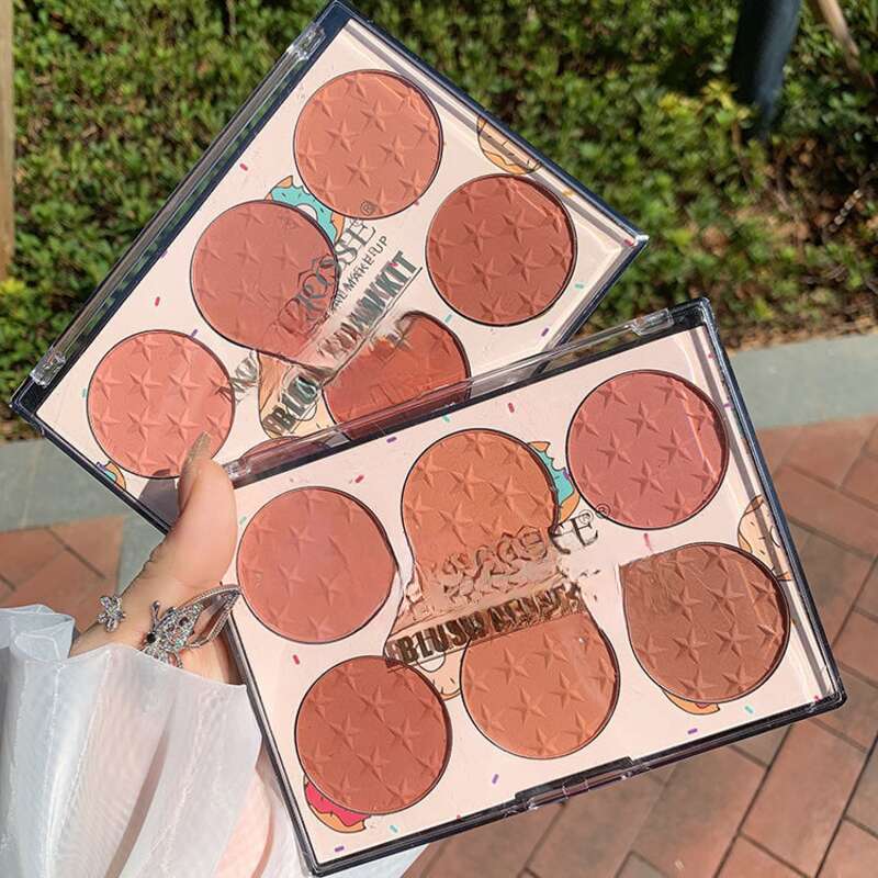 Fondotinta multicolore Blush Natural Red Palette illuminante per donna_voghion.com