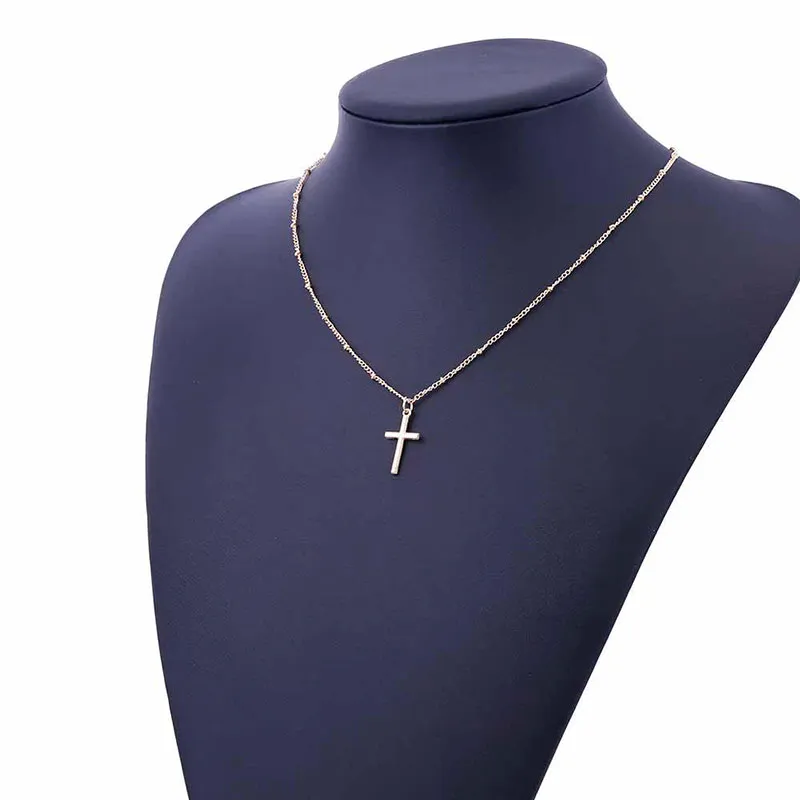 Collana con croce minimalista per donna e uomo alla moda_voghion.com