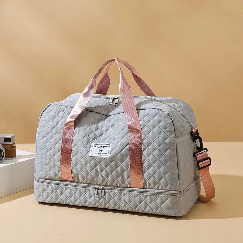 Large Capacity Travel Duffel Bag With Wet Dry Separation_voghion.com