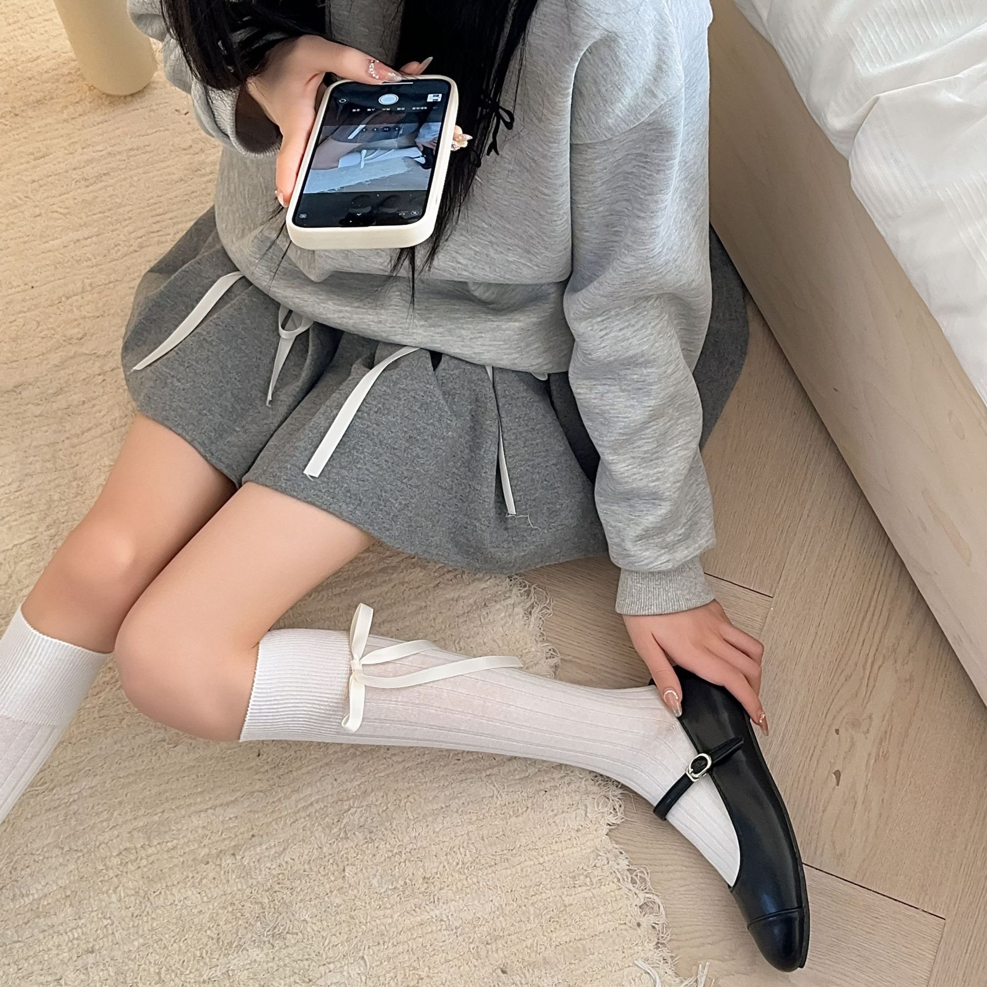 Wade für Frauen JK-Stil mit Schleife Lange Röhre Frühling Sommer Vielseitige süße Mädchen Einfarbige Lolita-Socken_voghion.com