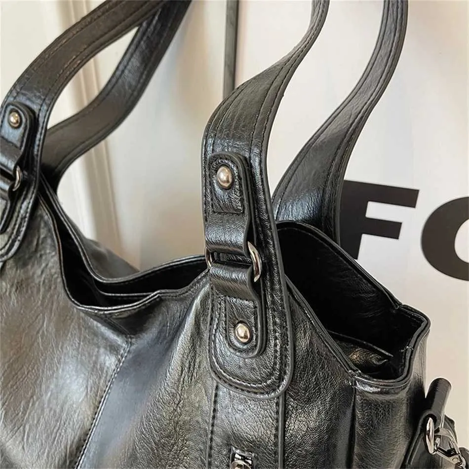 Women's Large Shoulder Bag Two Layer Soft Leather Retro Handbag_voghion.com