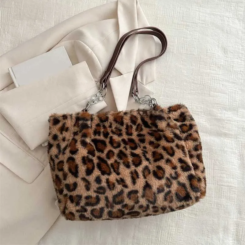 Designer Leopard Print Shoulder Bag Large Capacity Women Handbag_voghion.com