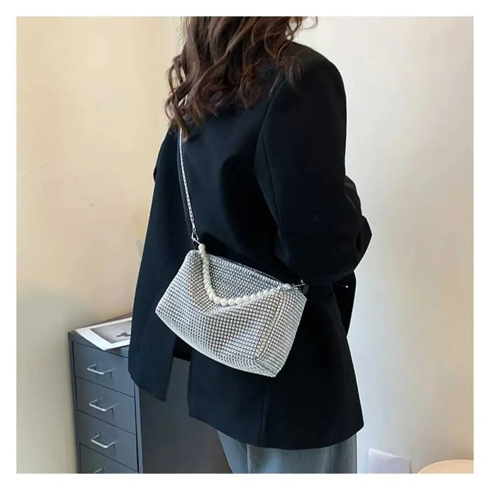 Sac messager à fermeture éclair en métal avec poignée en perles, grande capacité, sac à bandoulière décoratif à diamants brillants pour lui/voyage Y241026_voghion.com