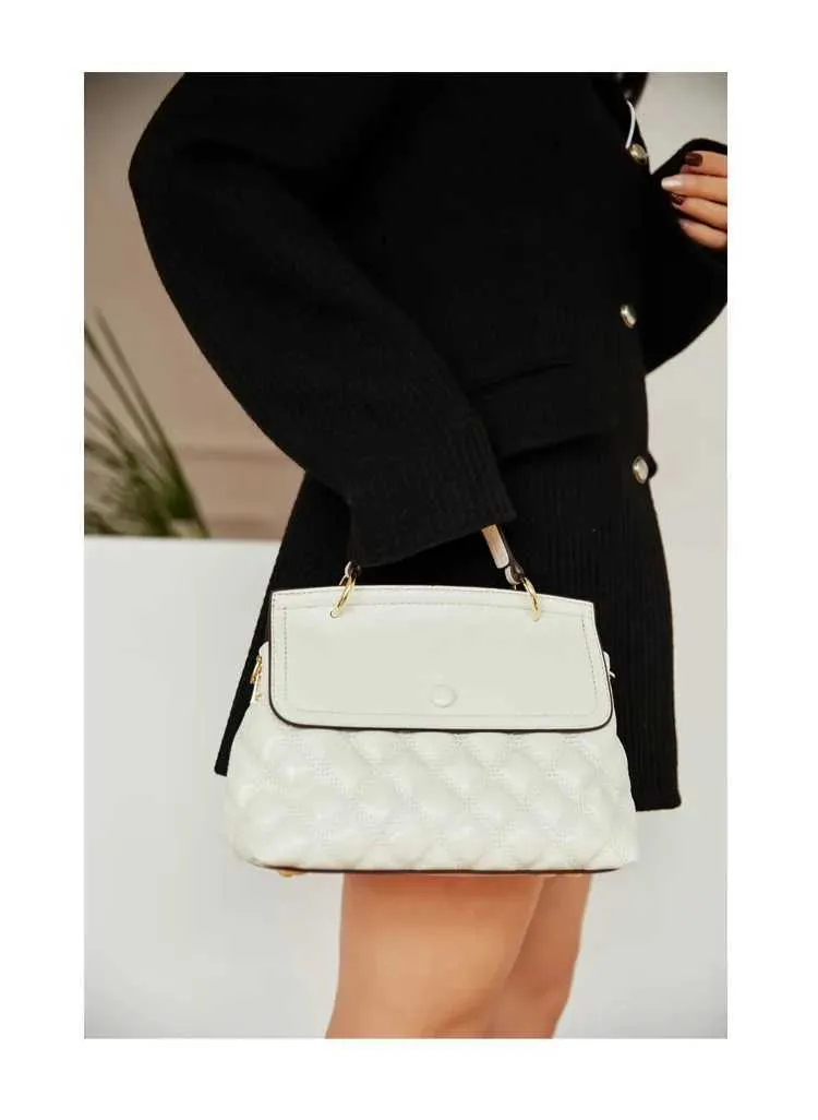 Women's Large Capacity Plaid Crossbody Handbag In Leather Style_voghion.com