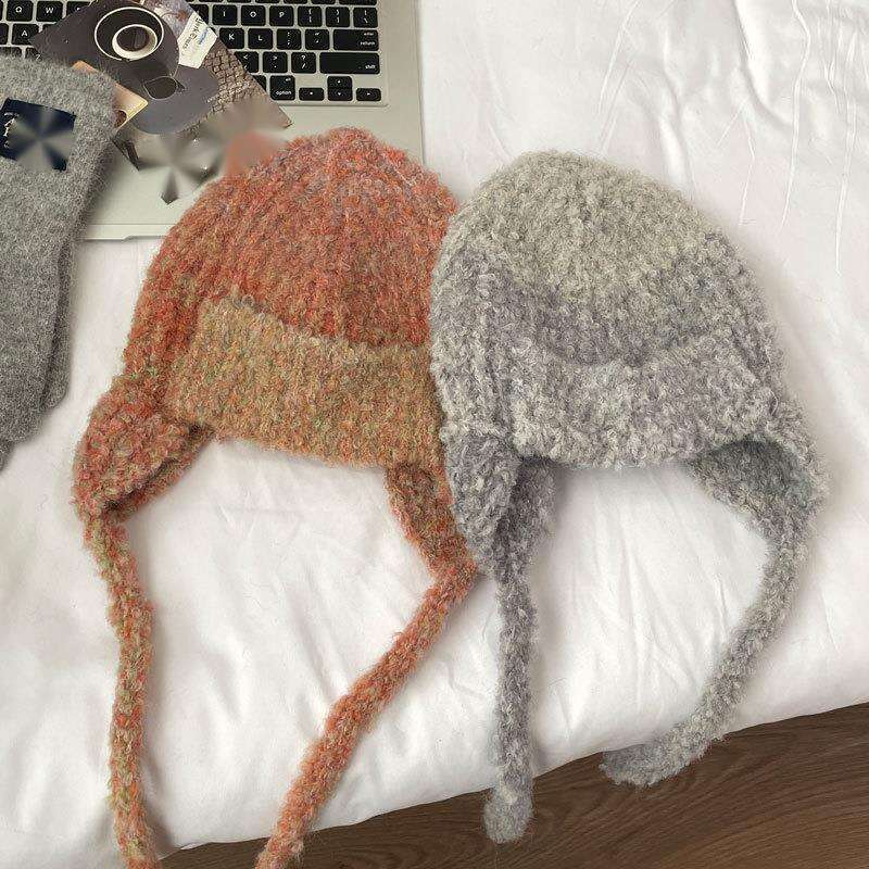 Cappello da donna in maglia coreana Atmosphere Ins, autunno e inverno, con protezione per le orecchie, modello Flying J Gradient Lei Feng_voghion.com