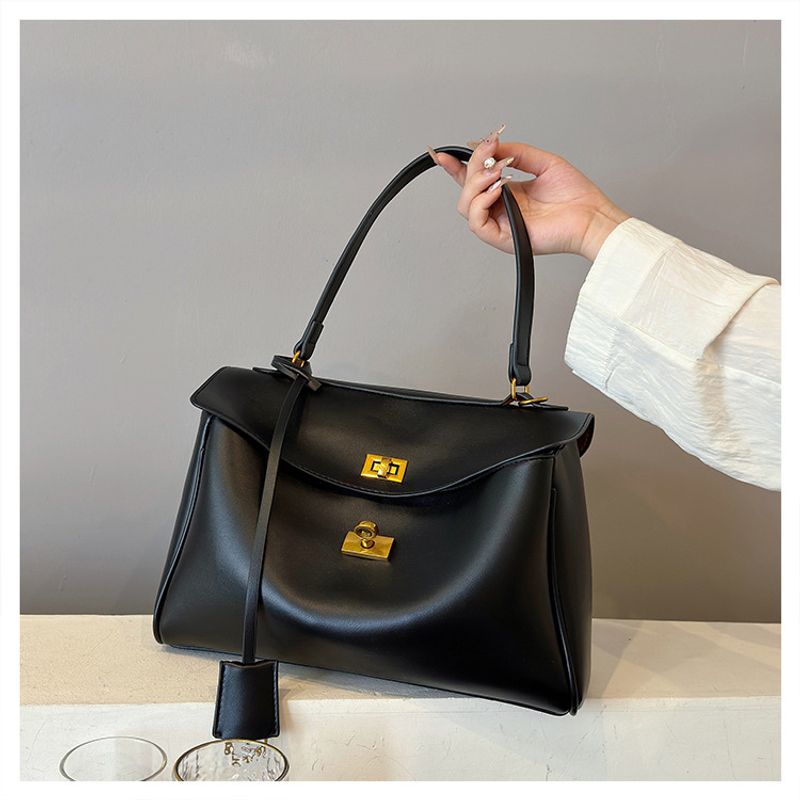 Handgehaltene Platintasche für Damen 2024 im neuen Stil koreanische Nischen-Unterarmtasche High-End-stiolle_voghion.com