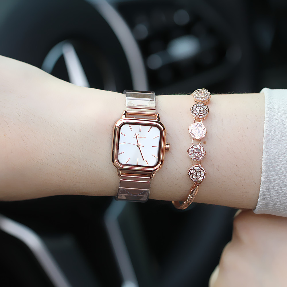 Nuovo orologio impermeabile al quarzo con cinturino quadrato piccolo da donna Accademia giapponese Versatile_voghion.com