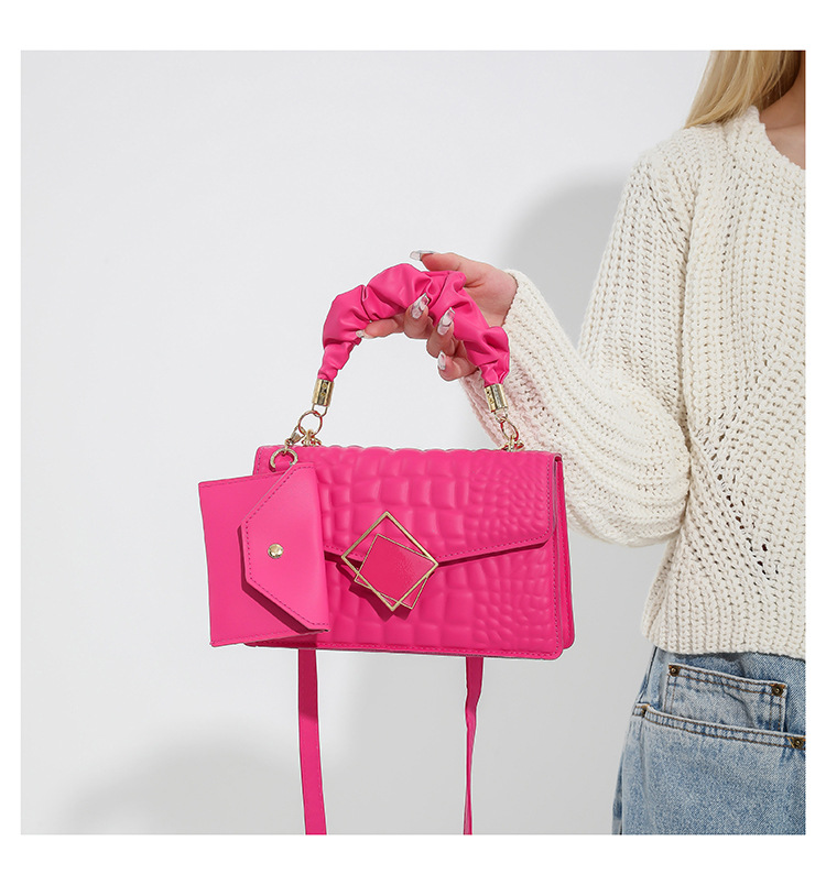 Popular for women in spring 2024, new crocodile patterned mother and child small square bag, commuting temperament,_voghion.com