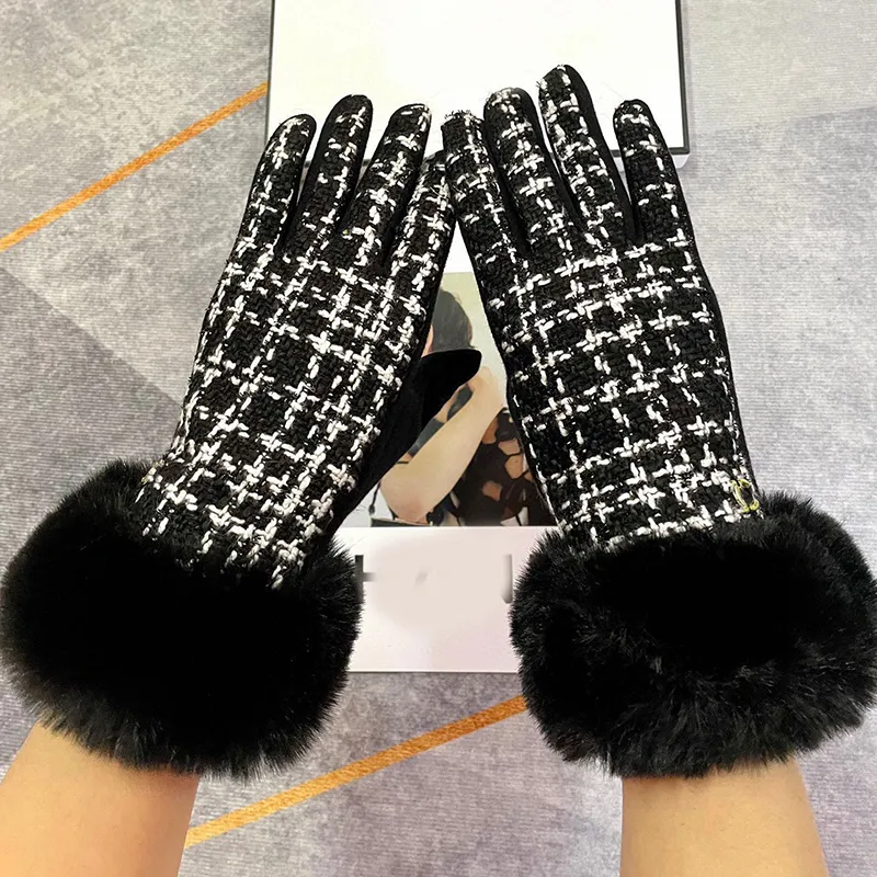 Fünf Fingerhandschuhe Designer Winter Bogen Pelzige Frauen Schaffell Fäustlinge Dicke Leder Kaschmir ING Handschuh Weihnachtsgeschenke_voghion.com