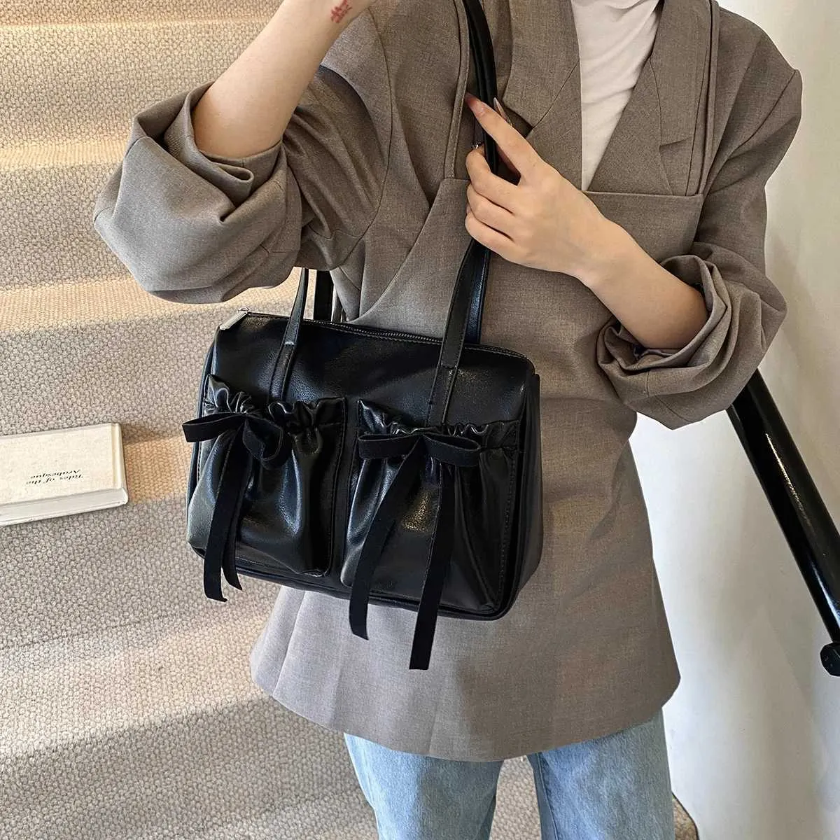Ladies retro classic shoulder motorcycle bag autumn and winter new style fashionable handbag Y241216_voghion.com