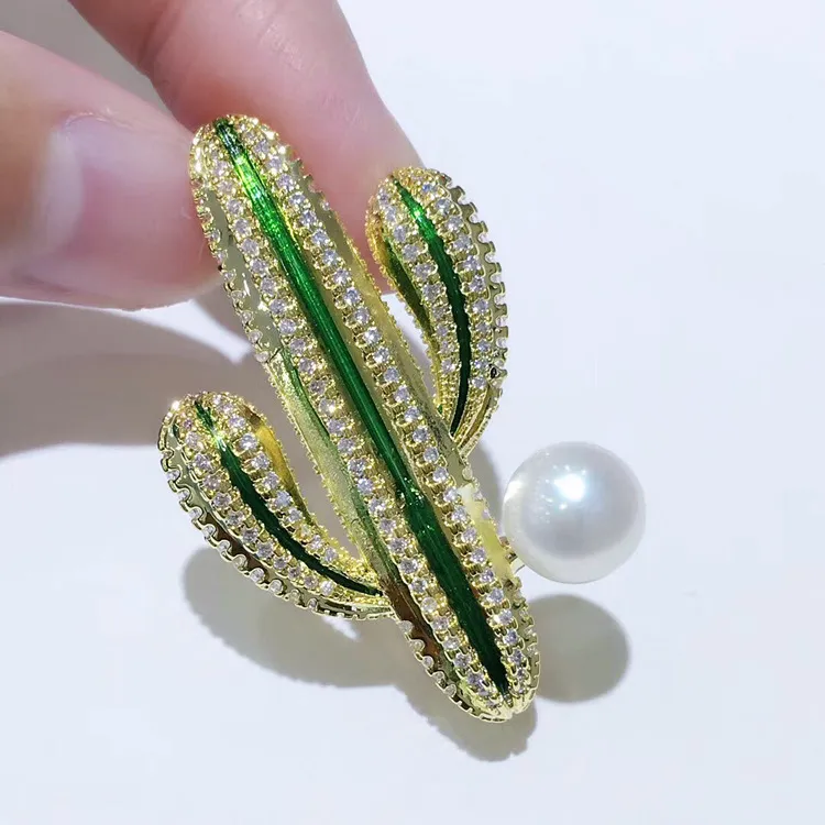 Fashion Cactus Digner Sweater Coat Pins For Women With Shining Crystal Dia Pearl Brooch Jewelry_voghion.com