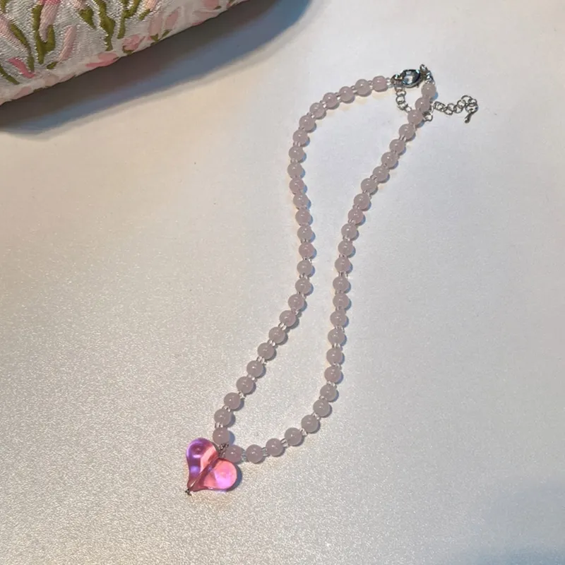 Collier de perles en cristal de haute qualité Collier de perles de rocaille faites à la main en forme de cœur de style bohème_voghion.com