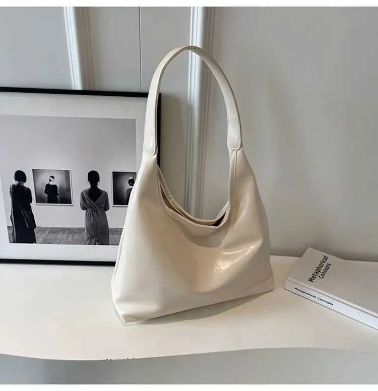 Borsa rossa di grande capacità per le donne 2024 Nuova trama retrò Borsa a tracolla singola Moda Versatile Casual Donna_voghion.com