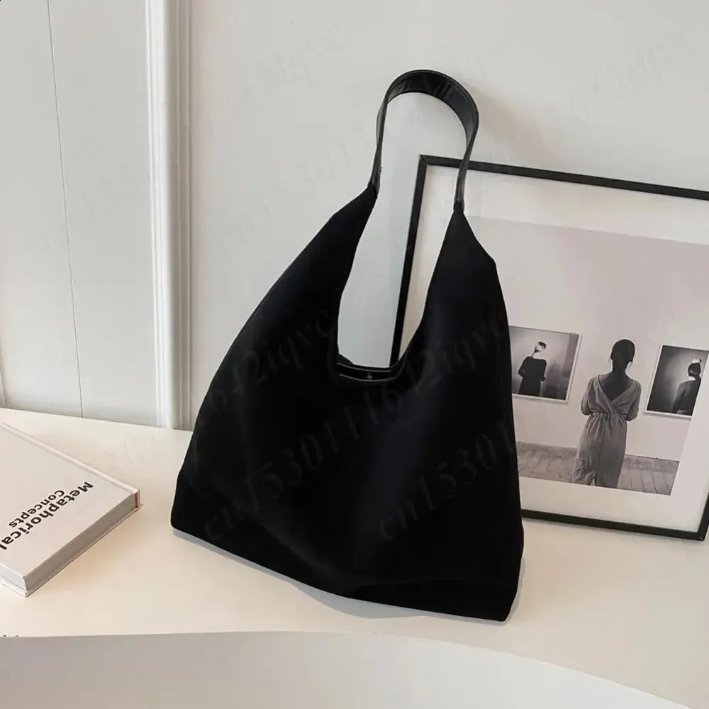 Borsa a tracolla semplice in pelle scamosciata vintage da donna, grande capacità, elegante, da viaggio, con chiusura a gancio, in tinta unita, 240919_voghion.com