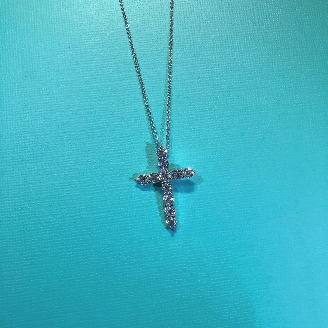 Collier tendance en forme de croix avec gros diamants pour anniversaire, polyvalent, à porter au quotidien, en laiton, bijoux de fête tendance_voghion.com
