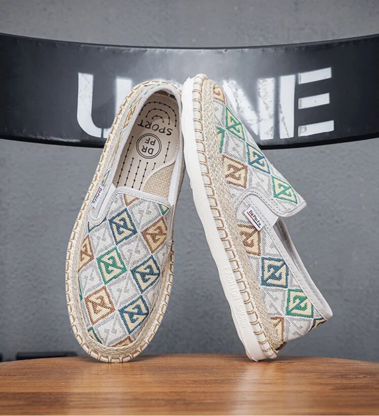 2024 Summer New One Step Old Beijing Cloth Trendy Linen Breathable Fisherman Men's Casual Shoes_voghion.com