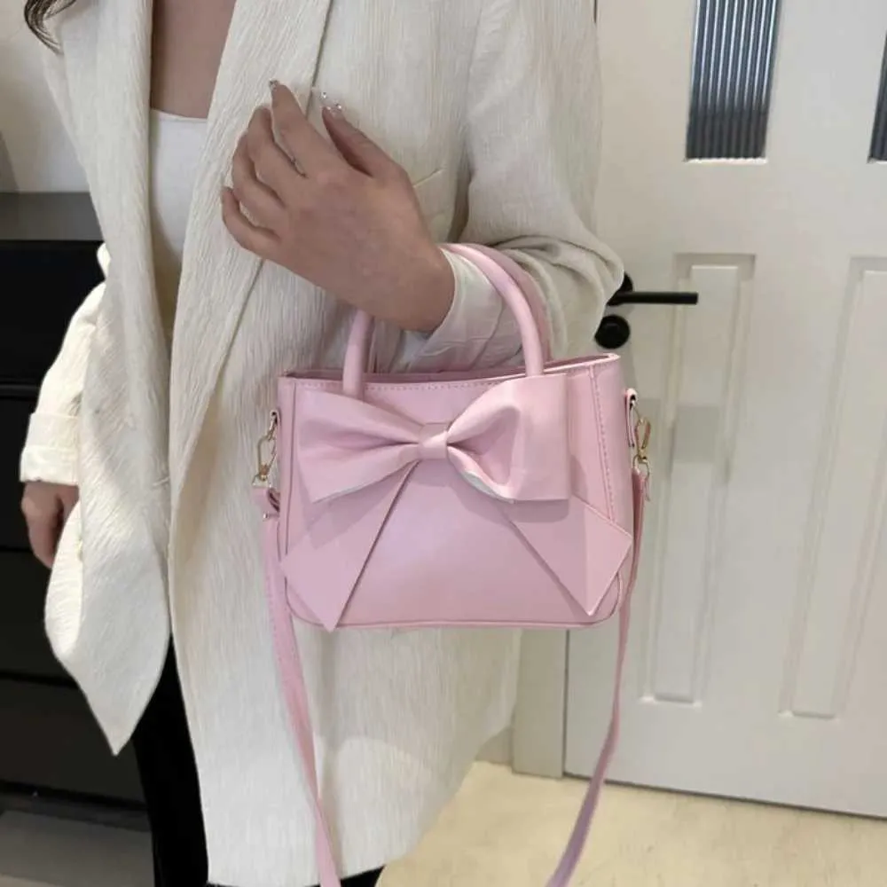 Damen Schultertasche Und Messenger Bag Aus Kunstleder Elegant_voghion.com