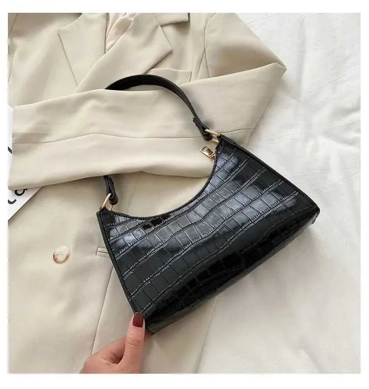 Designer Leather Shoulder Bag Retro Solid Colour Chain Handbag_voghion.com