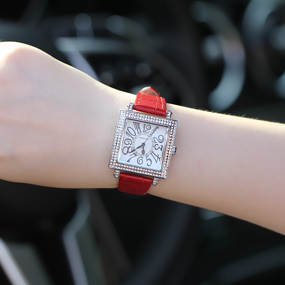 Modetrend 2024 Neue digitale Diamant-Set Damen Square True Belt Uhr_voghion.com