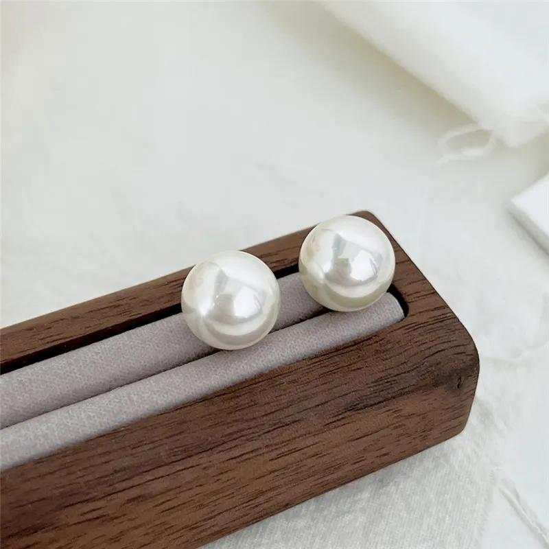 orecchini di perle di conchiglia da donna, 5 mm, 6 mm, 10 mm, 12 mm, argento sterling, oro bianco, orecchini a bottone da donna alla moda_voghion.com