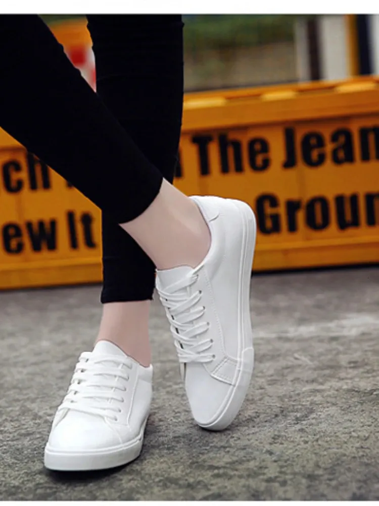 Sneakers bianche donna casual comode e leggere con lacci_voghion.com