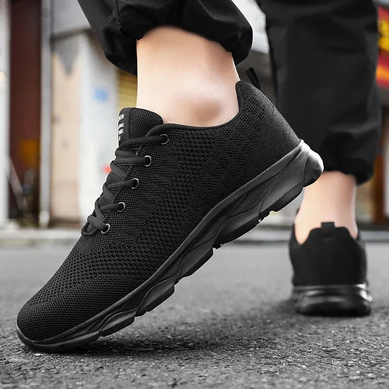 Ténis de running leves e respiráveis para homem em branco_voghion.com