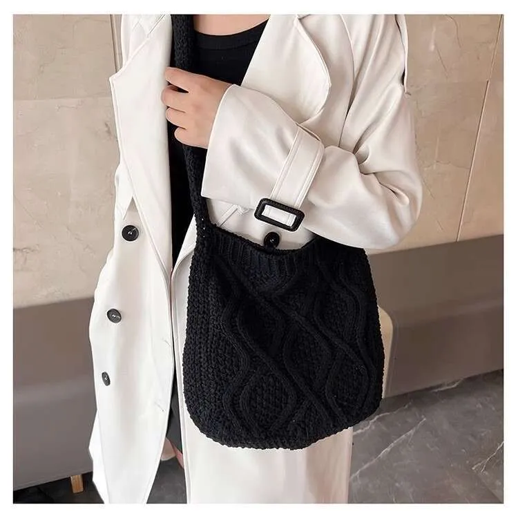New Knitted Art Crossbody Bags Solid Color Tote Spinach Twist Shoulder Women's Bag_voghion.com