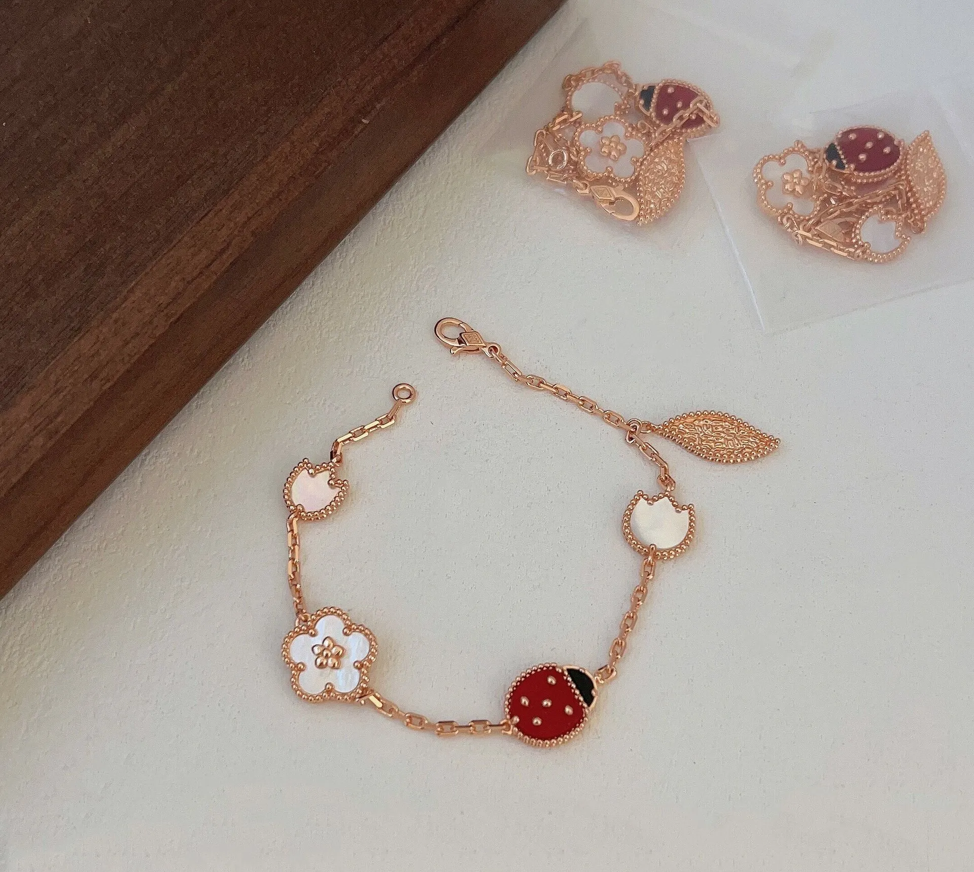 Red Chalcedony High Quality For Women Anniversary Gifts Rose Gold Exquisite Sterling Sier Jewelry Fashion Bracelet_voghion.com