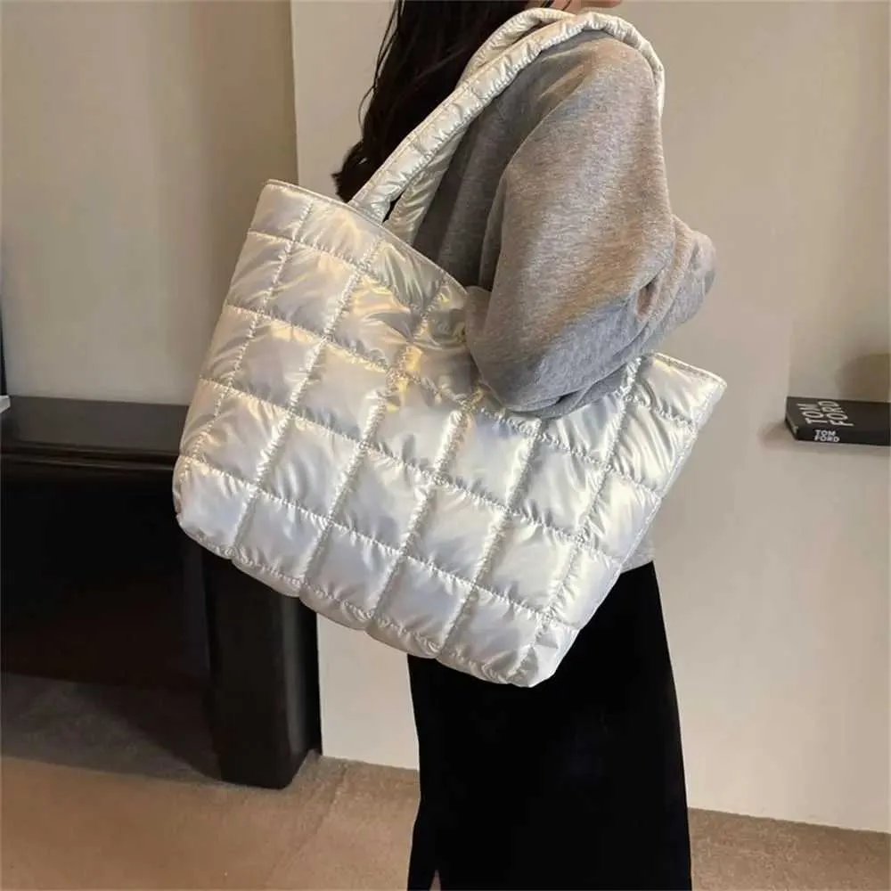 Quilted Puffy Tote Bag For Women Large Capacity Padded Shoulder_voghion.com