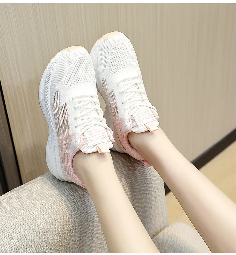 Primavera 2024 Nuevas zapatillas de running de suela blanda y transpirables para mujer de malla_voghion.com
