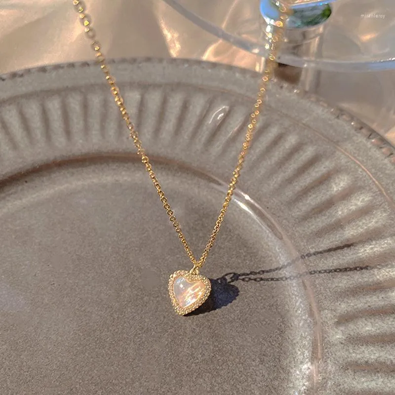 Collane con ciondolo Collana a forma di cuore color oro per donna Catene in acciaio inossidabile lucido estetico Coquette Choker Jewelry_voghion.com