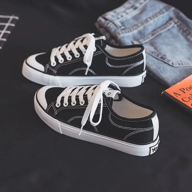Women's Classic Canvas Sneakers White Lightweight Lace-up Shoes_voghion.com