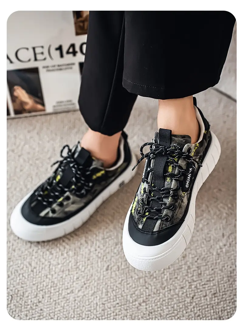 Washed Denim Board Shoes With Camouflage Print For Men_voghion.com