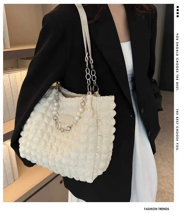 Warm Bedding Fi Bubbles Cloud Shoder Large Capacity Bag Bucket Designer Folded Handbag Y241026_voghion.com