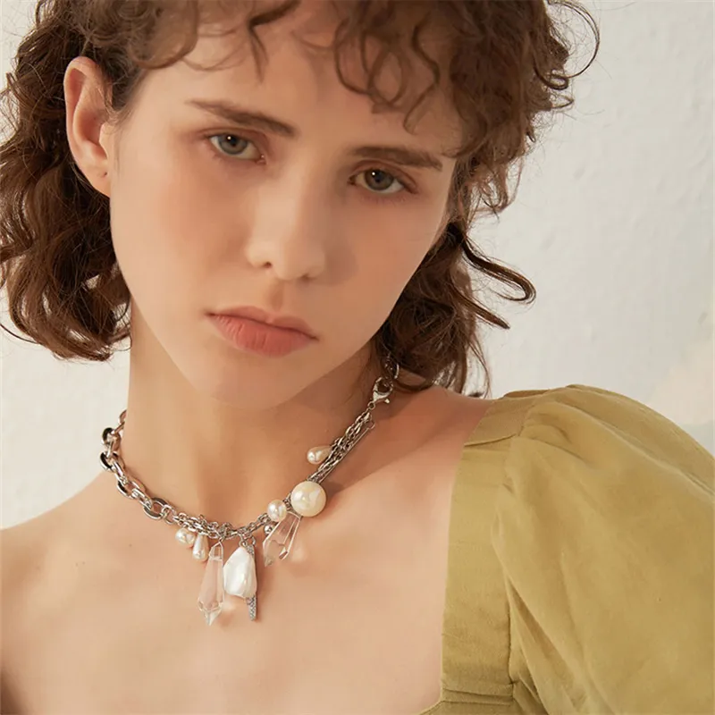 Catene AOMU Trendy Collana a catena multistrato in metallo irregolare con ciondolo a forma di cuore con perle di cristallo Choker clavicola Punk per_voghion.com