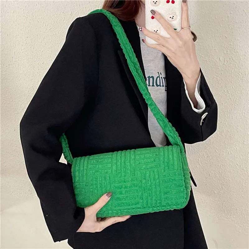 Grüne Handtuch Stoff Handtaschen und Geldbörse Designer Crossbody Mode Kissen Taschen für Frauen Schulter Tasche Damen Tote Clutch_voghion.com